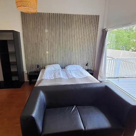 Motel Systra Hotel Apartments Sjoholt 4*