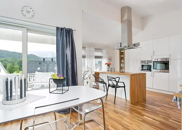 Systra 4* Sjøholt